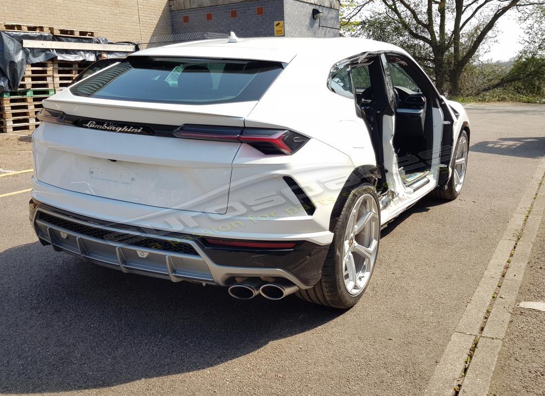 lamborghini urus (2019) con 200 millas, preparándose para el desmantelamiento de #5