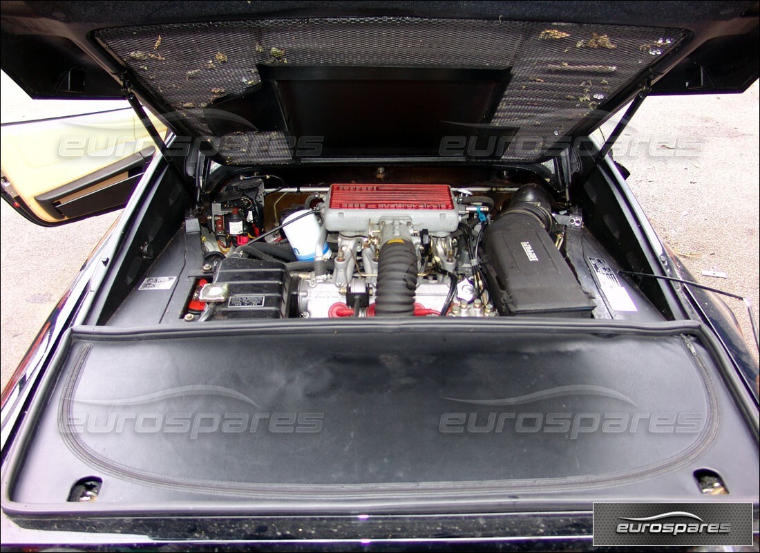 ferrari 328 (1988) con 11,275 kilómetros, en preparación para desmantelamiento #4