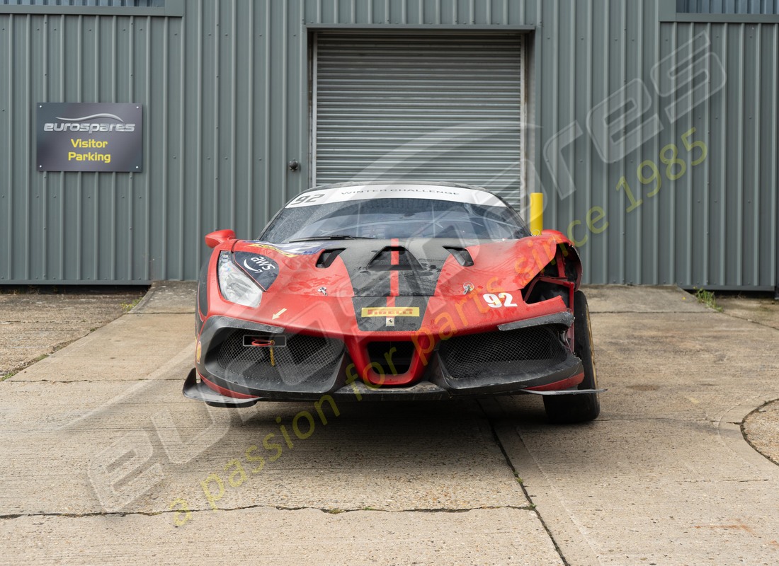 ferrari 488 challenge con 3900km, preparándose para desmantelar #8