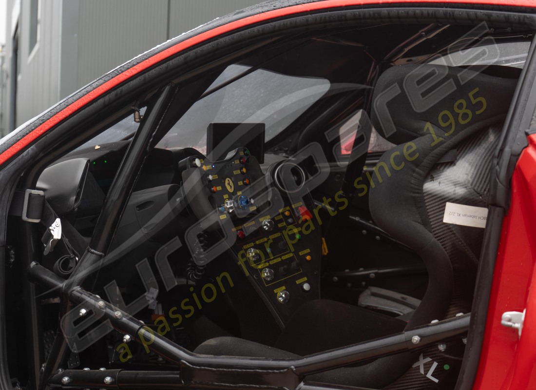 ferrari 488 challenge con 3900km, preparándose para desmantelar #11