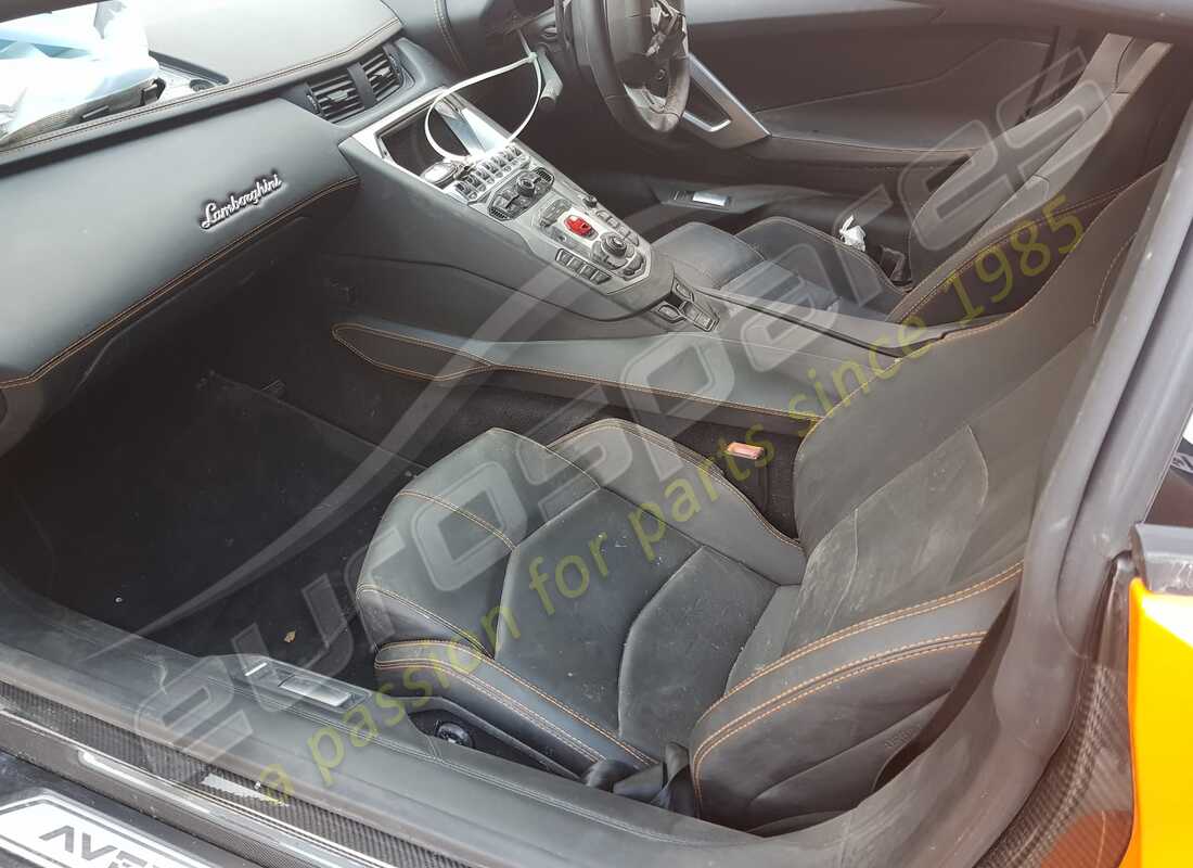 lamborghini 2018 (lp740-4 s coupe) con 11,442 miles, preparándose para desmantelar #10