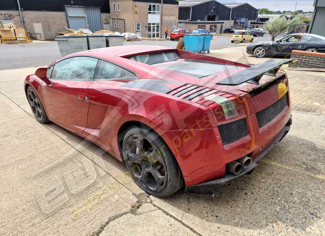 lamborghini gallardo coupe (2006) con 51,770 kilómetros, en preparación para desmantelamiento #3