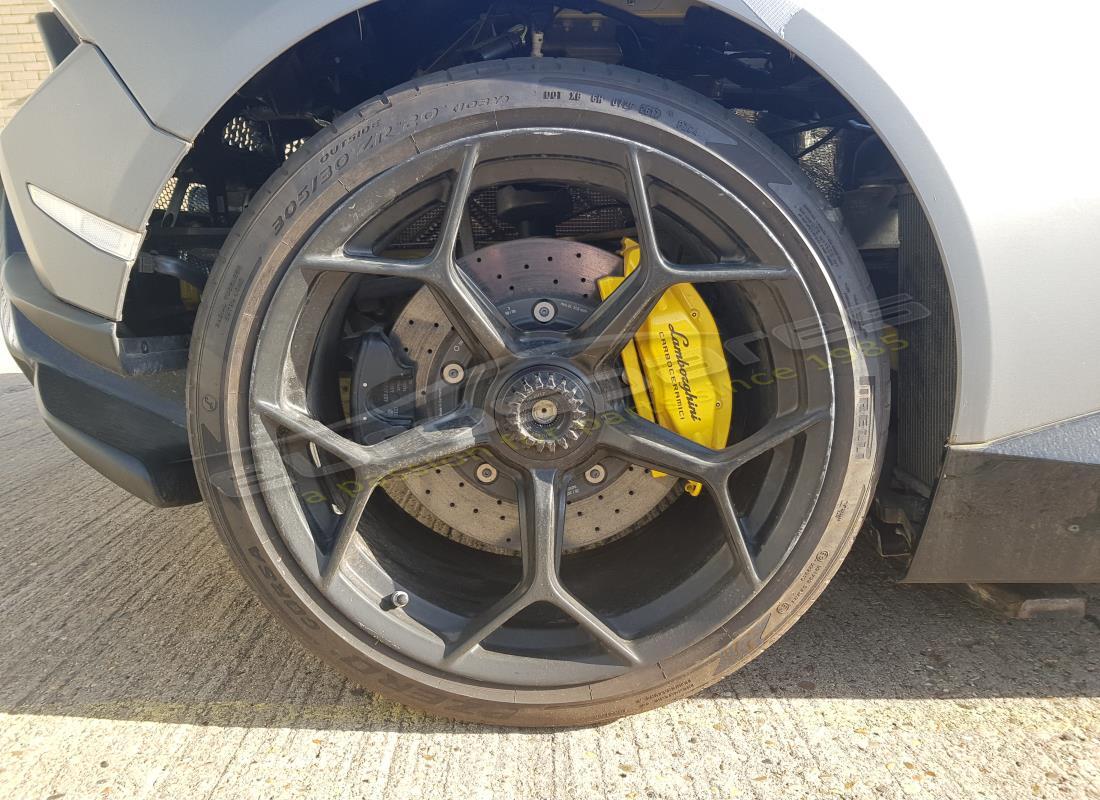 lamborghini performante coupe (2018) con 0 millas, preparándose para el desmantelamiento #20