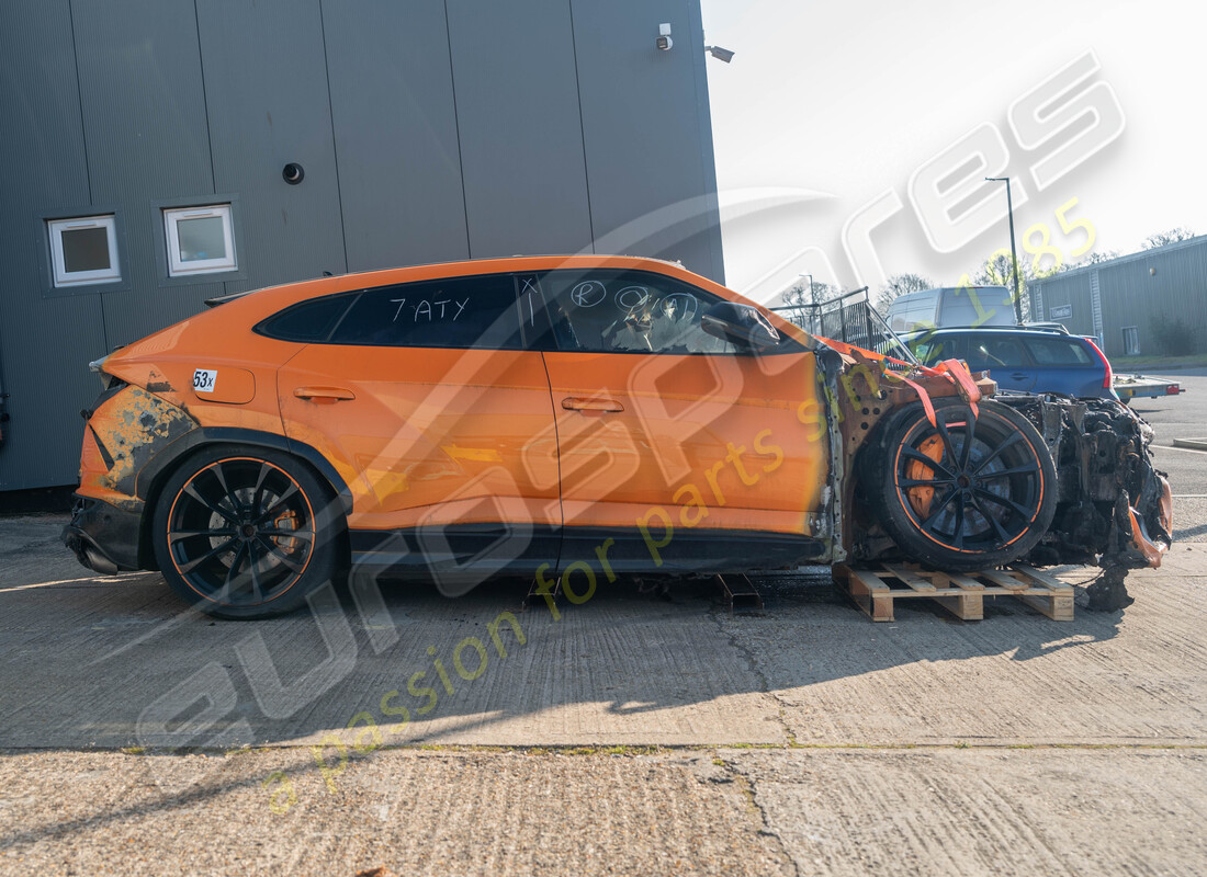 lamborghini urus (2021) con alrededor de 30k millas, preparándose para el desmantelamiento #6