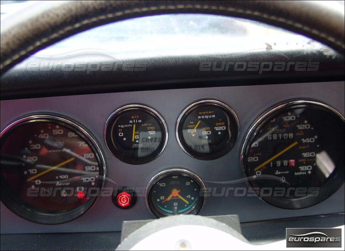 ferrari 308 gt4 dino (1976) con 68,108 miles, preparándose para desmantelar #10