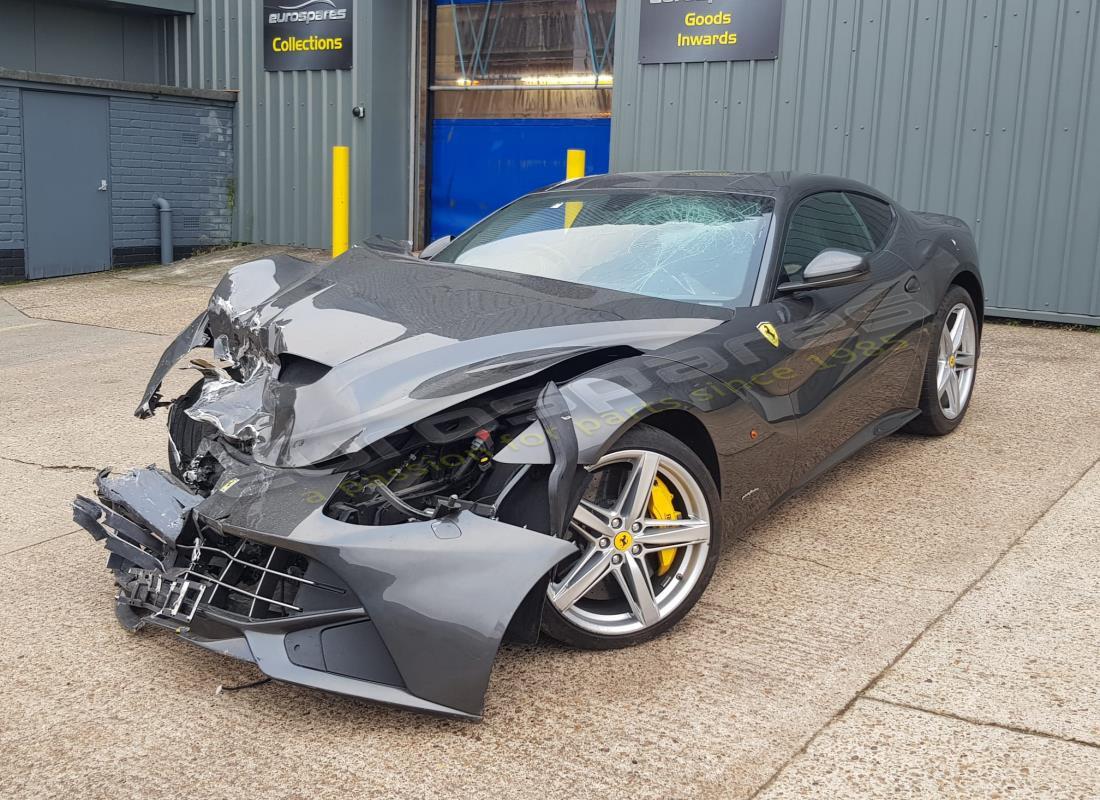 ferrari f12 berlinetta (rhd) preparándose para el desmantelamiento en eurospares