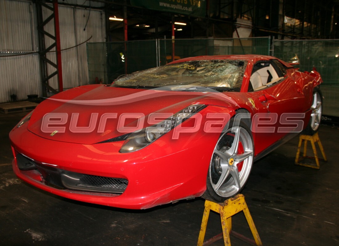 ferrari 458 spider (europe) preparándose para el desmantelamiento en eurospares