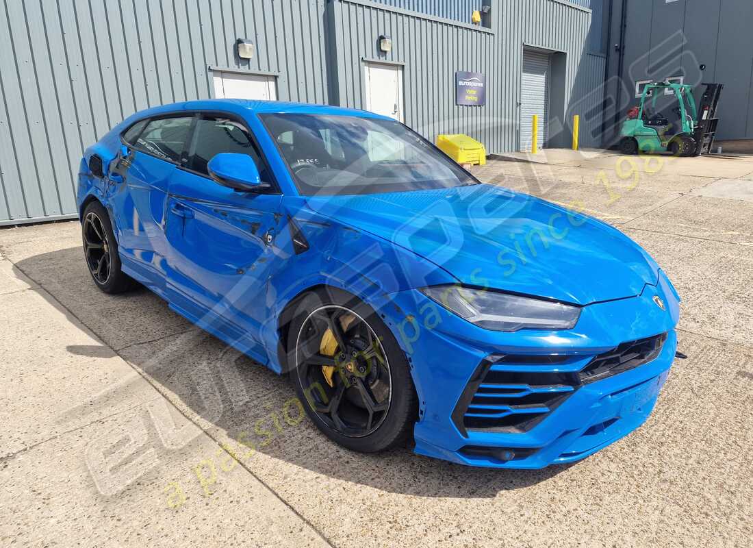 lamborghini urus (2020) con 13,163 miles, preparándose para desmantelar #7