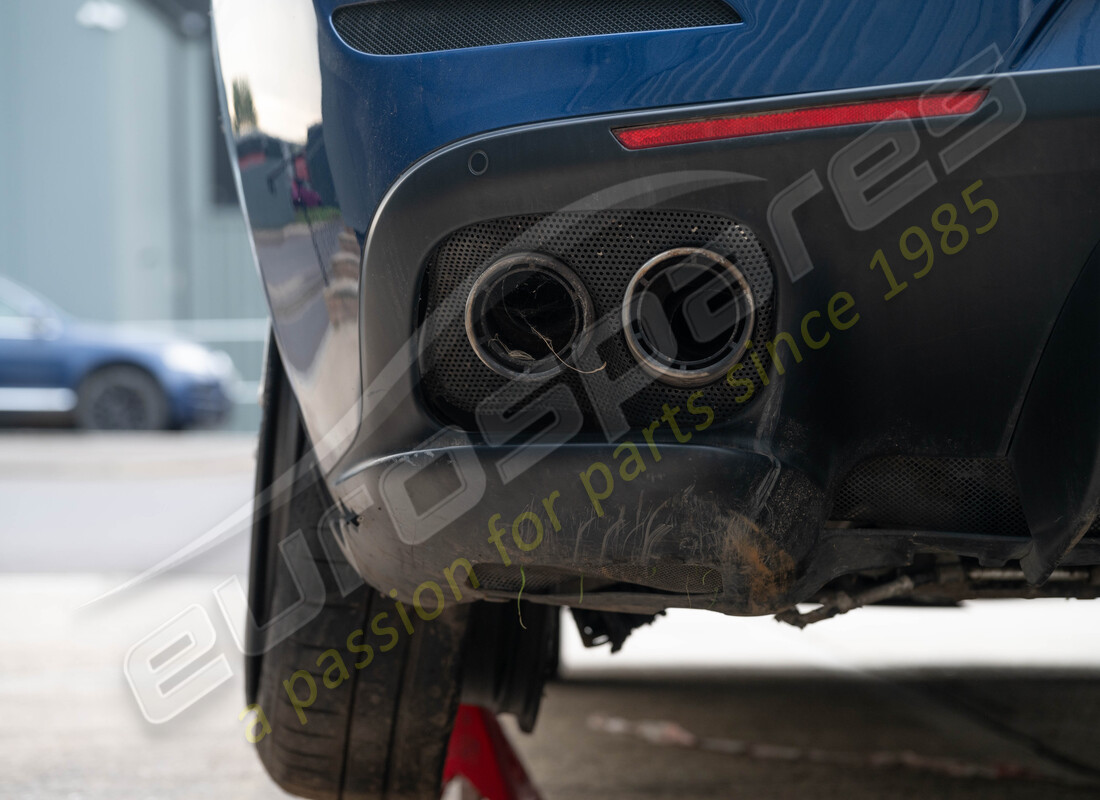 ferrari gtc4 lusso (rhd) con tbc, preparándose para el desmantelamiento #28