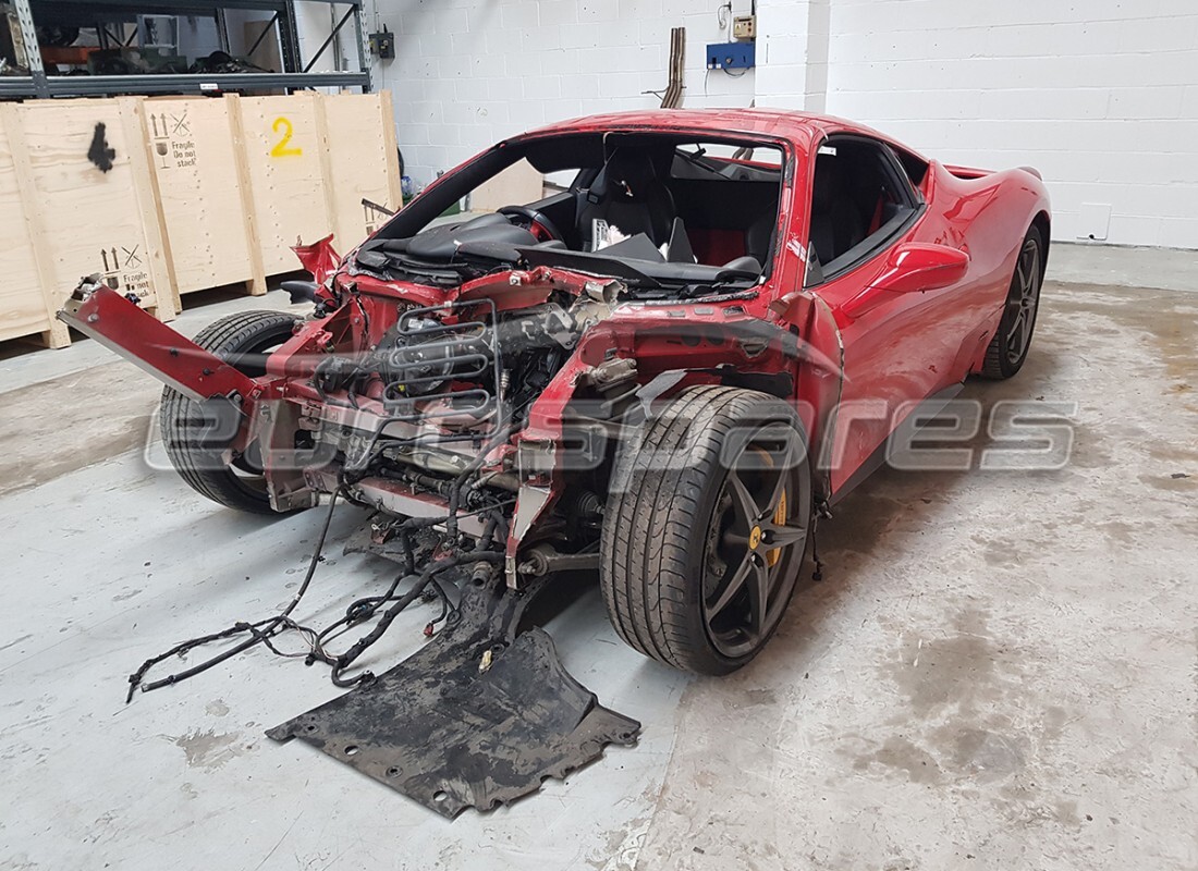 ferrari 458 italia (europe) preparándose para el desmantelamiento en eurospares