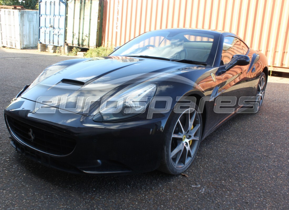 ferrari california (europe) preparándose para el desmantelamiento en eurospares