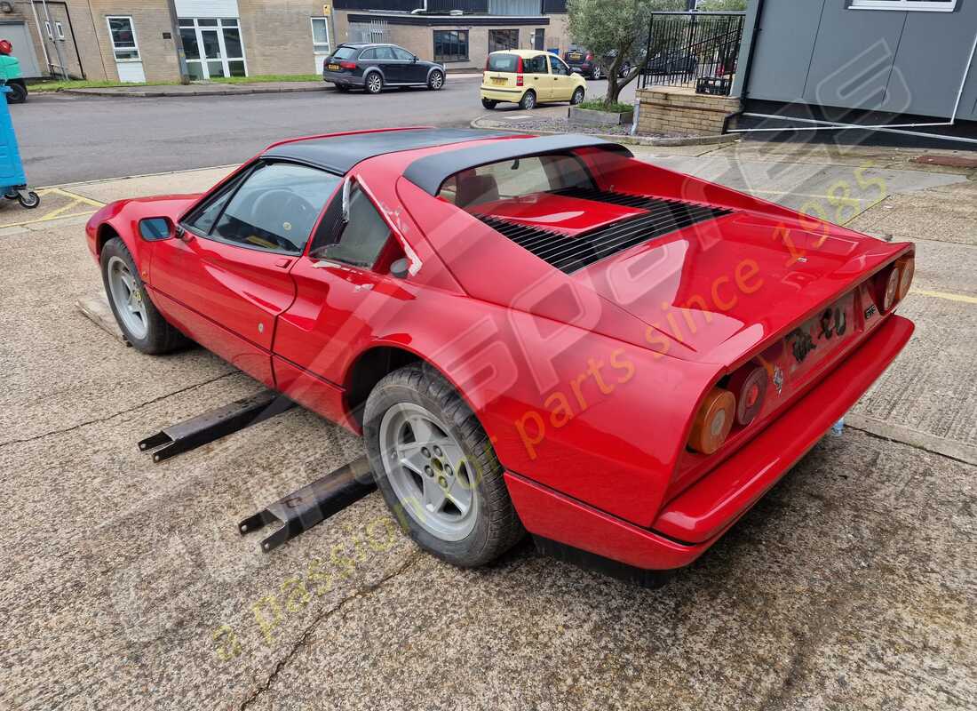 ferrari 328 (1985) con 28,673 kilómetros, en preparación para desmantelamiento #3