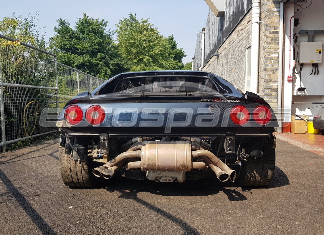 ferrari 355 (5.2 motronic) con 32,000 miles, preparándose para desmantelar #6