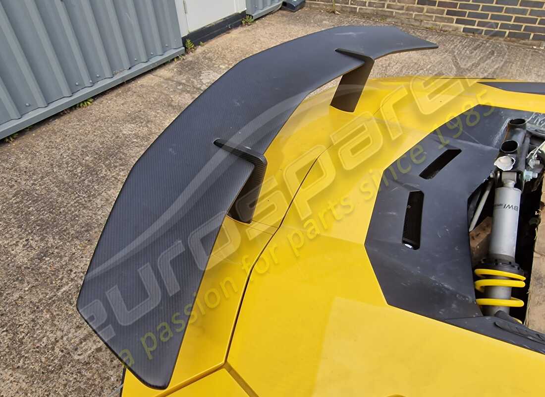 lamborghini lp750-4 sv coupe (2016) con 6,468 miles, preparándose para desmantelar #23