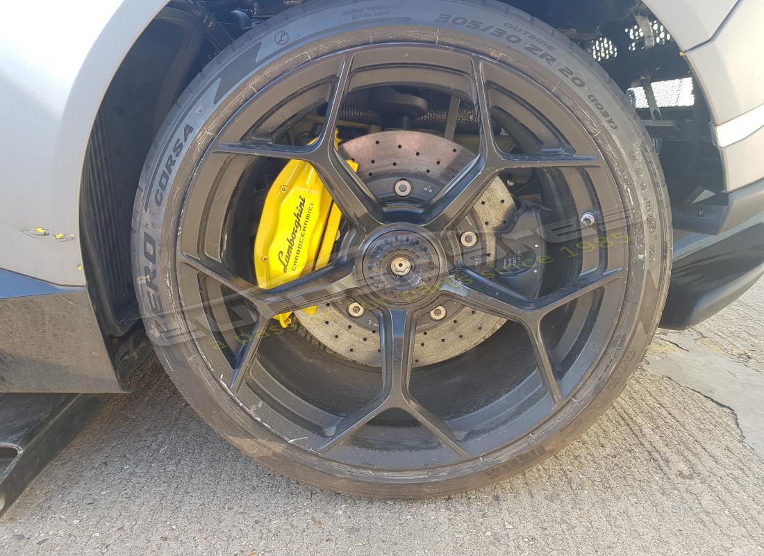 lamborghini performante coupe (2018) con 0 millas, preparándose para el desmantelamiento #18