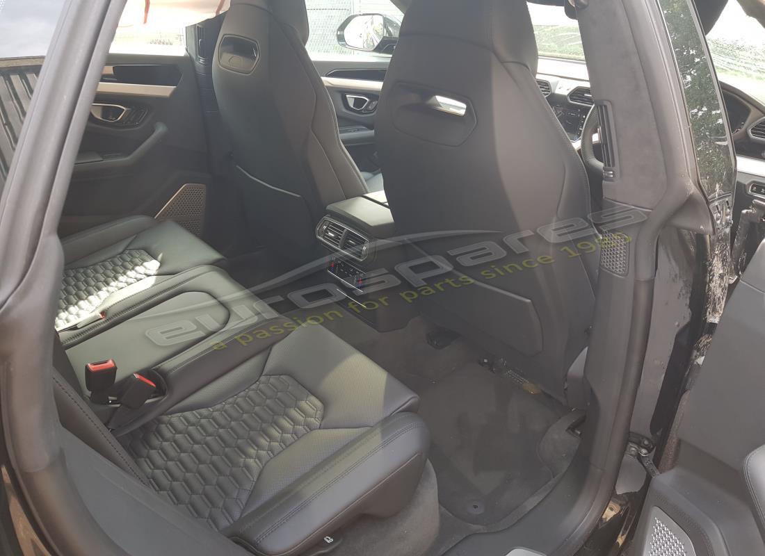 lamborghini urus (2019) con 7,805 miles, preparándose para desmantelar #15