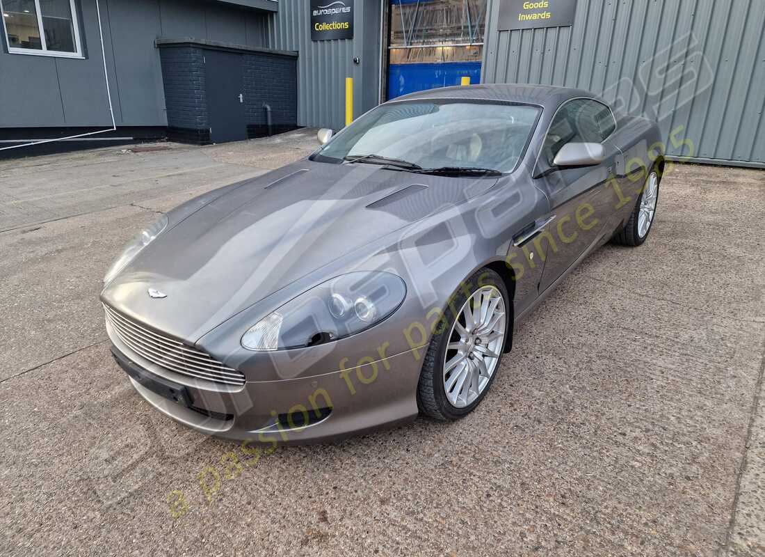 aston martin db9 (2007) preparándose para el desmantelamiento en eurospares