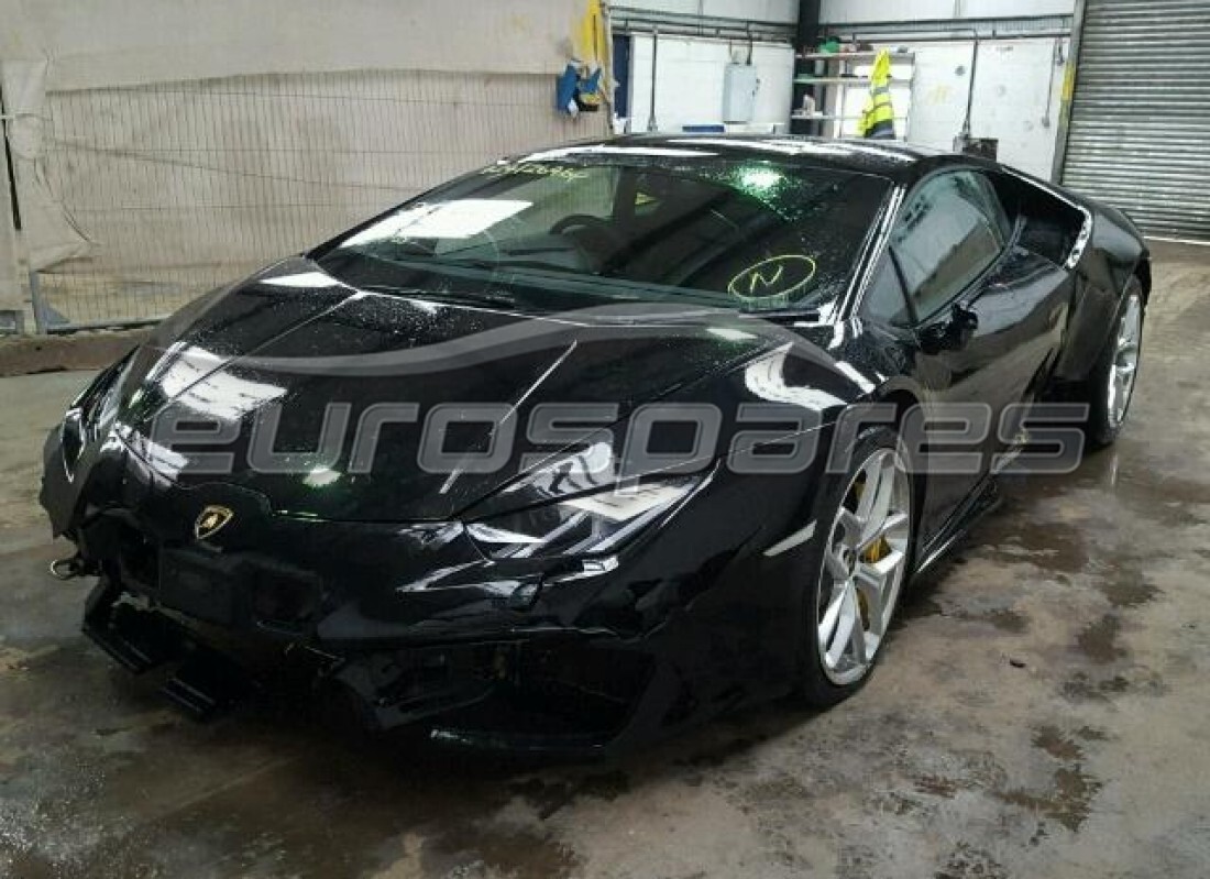 lamborghini lp580-2 coupe (2016) preparándose para el desmantelamiento en eurospares