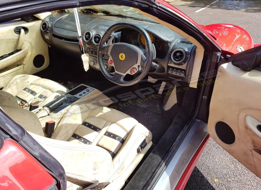 ferrari f430 spider (rhd) con desconocido, preparándose para desmantelar #9