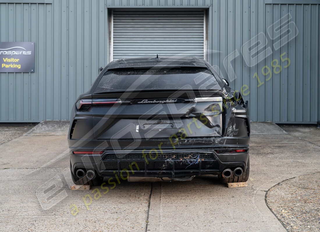 lamborghini urus (2022) con 11402, preparándose para el desmantelamiento #4
