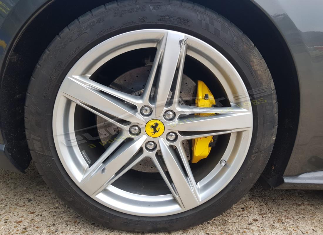 ferrari f12 berlinetta (rhd) con 16,082 miles, preparándose para desmantelar #17