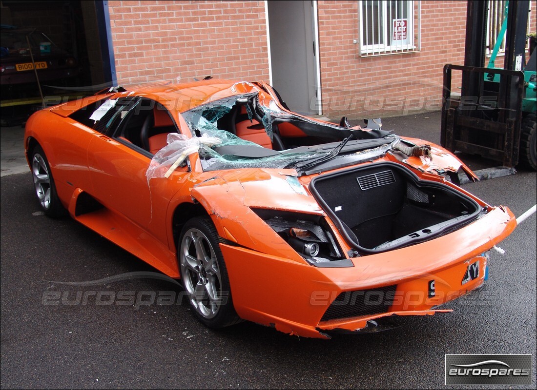 lamborghini murcielago coupe (2003) con 6,200 kilómetros, en preparación para desmantelamiento #2