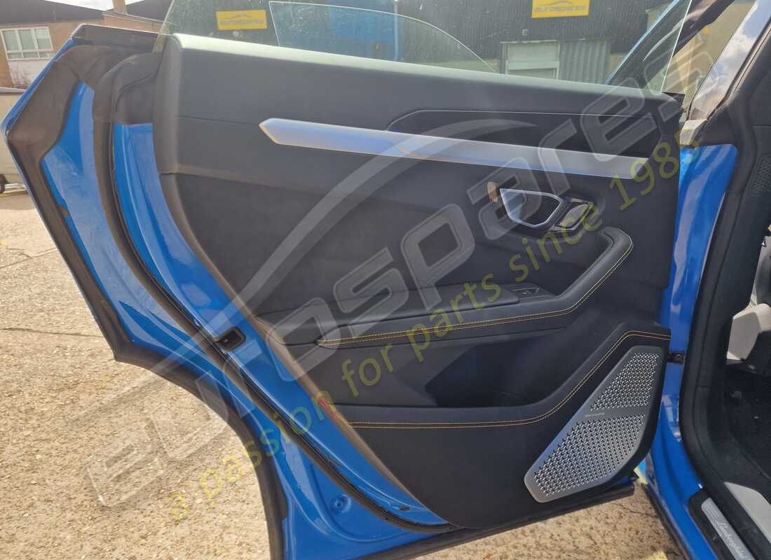 lamborghini urus (2020) con 13,163 miles, preparándose para desmantelar #15