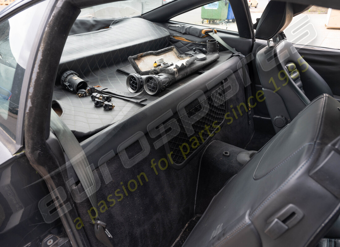 ferrari 550 maranello con 122523, preparándose para desmantelar #13