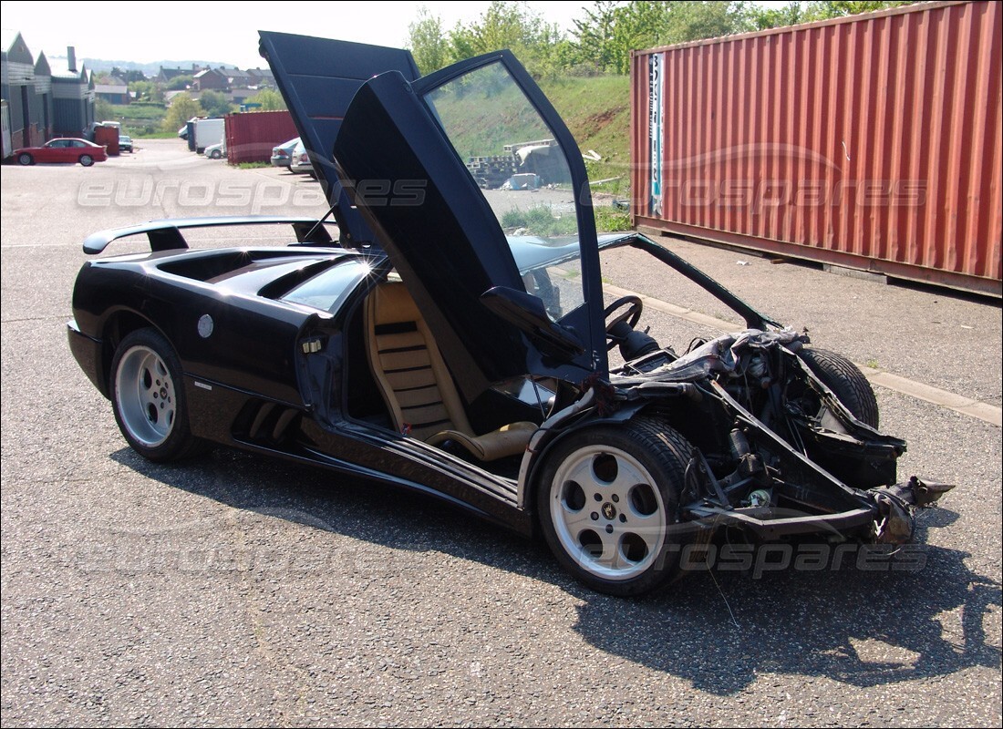 lamborghini diablo se30 (1995) con 28,485 kilómetros, en preparación para desmantelamiento #9