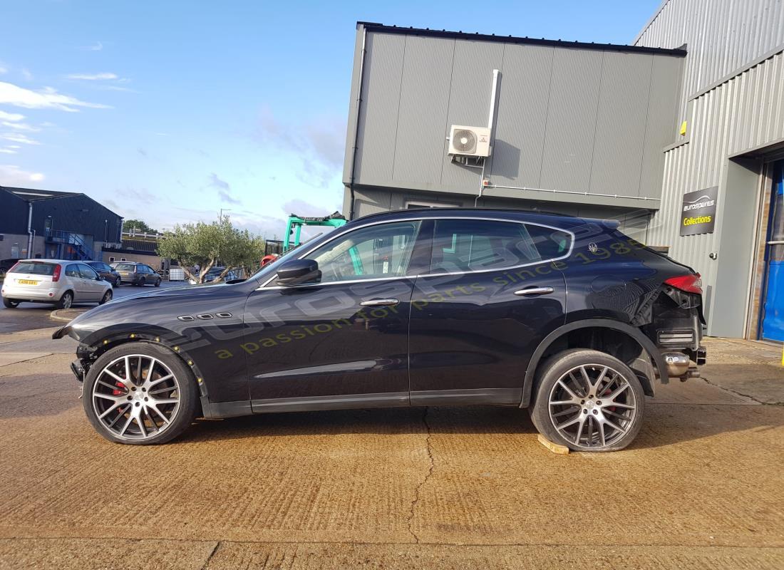 maserati levante (2017) con 39,360 miles, preparándose para desmantelar #2