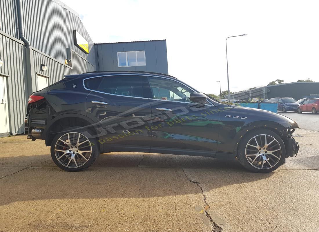 maserati levante (2017) con 39,360 miles, preparándose para desmantelar #6
