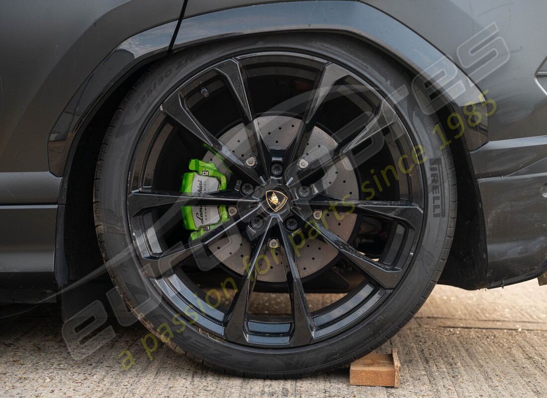 lamborghini urus (2022) con 11402, preparándose para el desmantelamiento #18