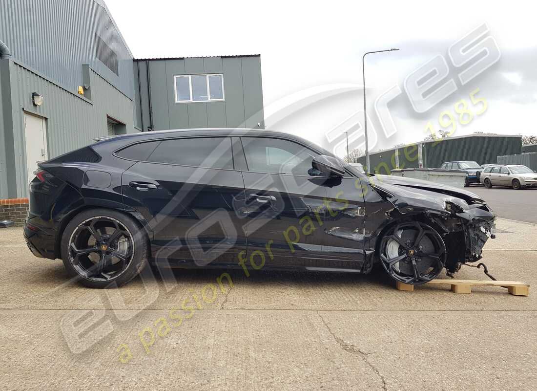 lamborghini urus (2020) con 16,266 miles, preparándose para desmantelar #6