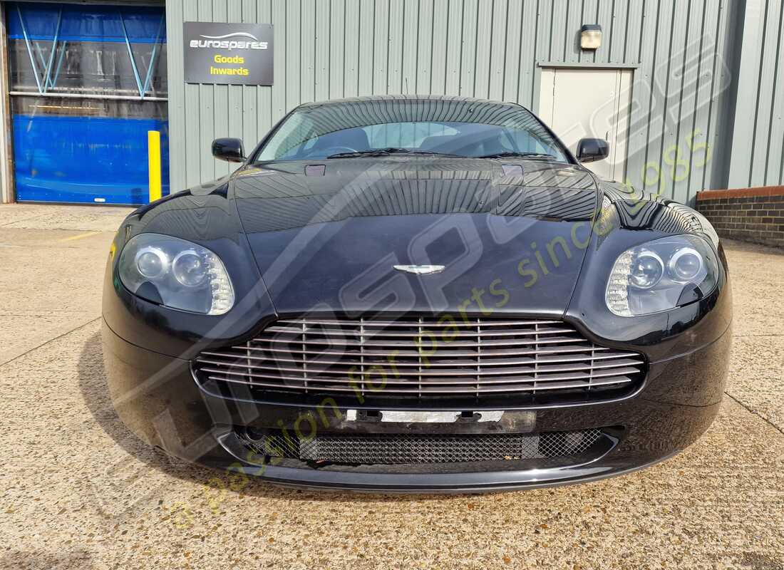 aston martin v8 vantage (2006) con 84,619 miles, preparándose para desmantelar #8