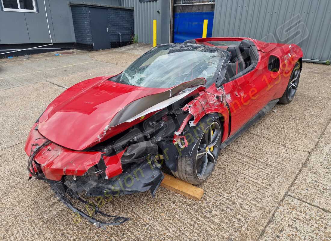 ferrari 296 gts preparándose para el desmantelamiento en eurospares