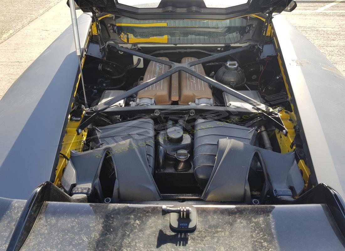 lamborghini performante coupe (2018) con 0 millas, preparándose para el desmantelamiento #14