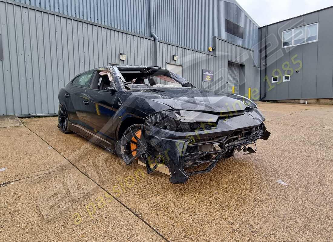 lamborghini urus (2020) con 7,343 miles, preparándose para desmantelar #7