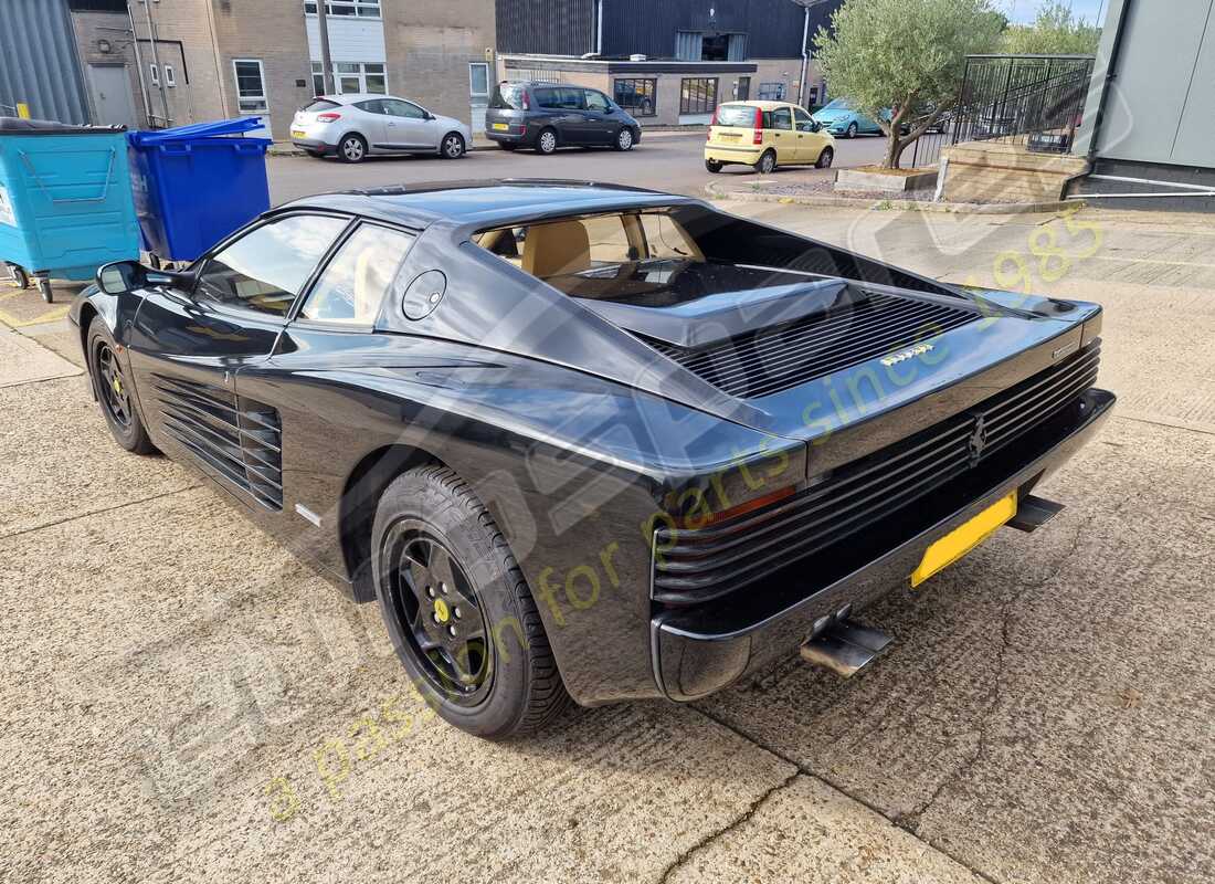 ferrari testarossa (1990) con 35,976 miles, preparándose para desmantelar #3