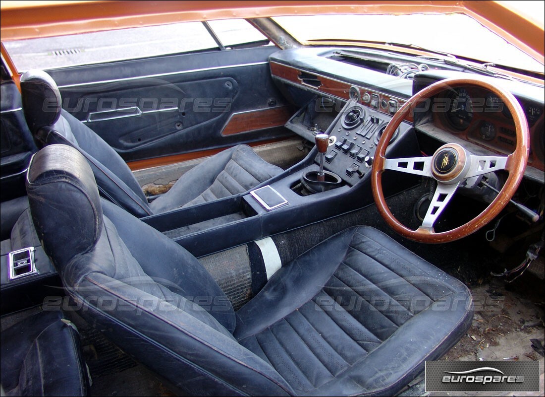 lamborghini espada con 44,000 miles, preparándose para desmantelar #5