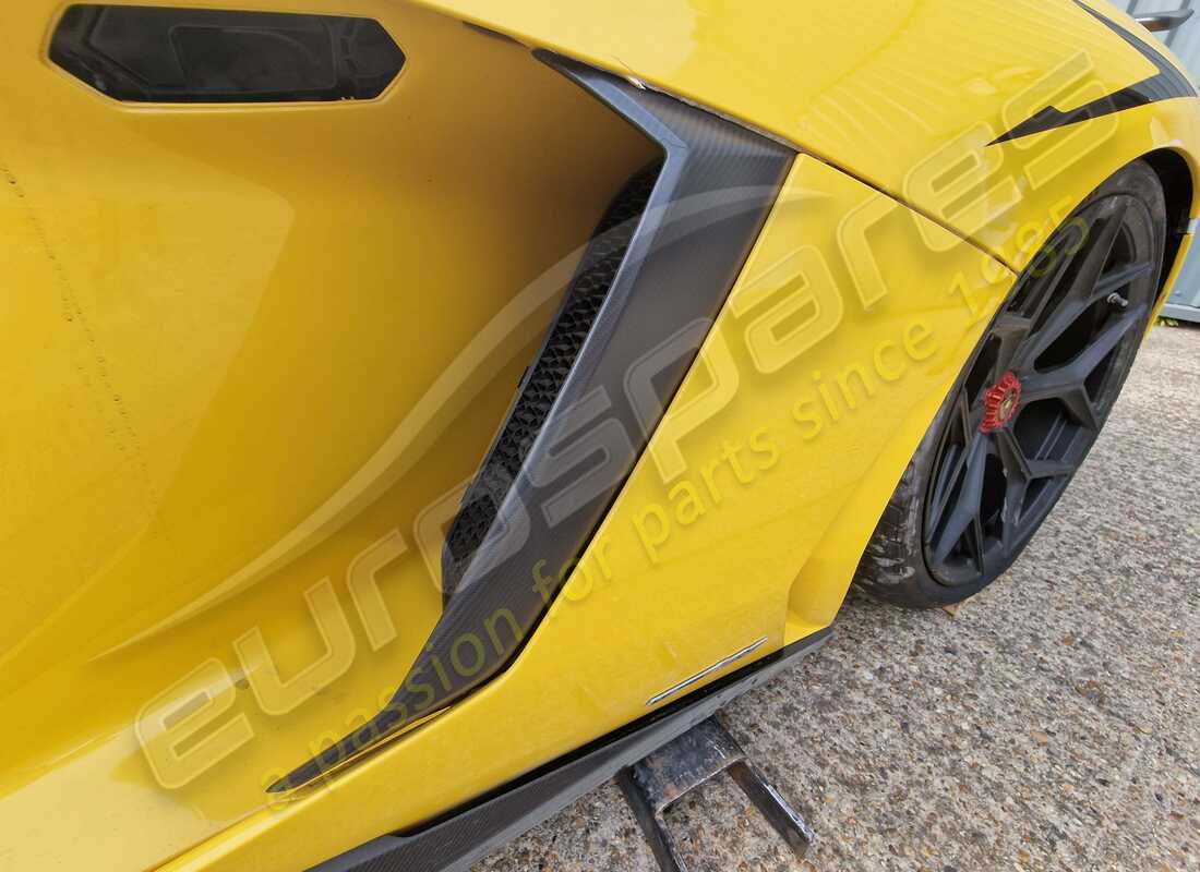 lamborghini lp750-4 sv coupe (2016) con 6,468 miles, preparándose para desmantelar #22