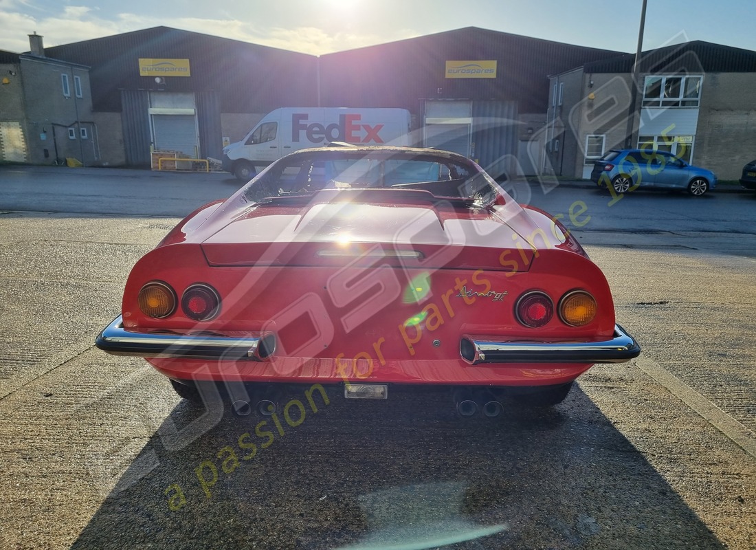 ferrari 246 dino (1975) con 58,145 miles, preparándose para desmantelar #4