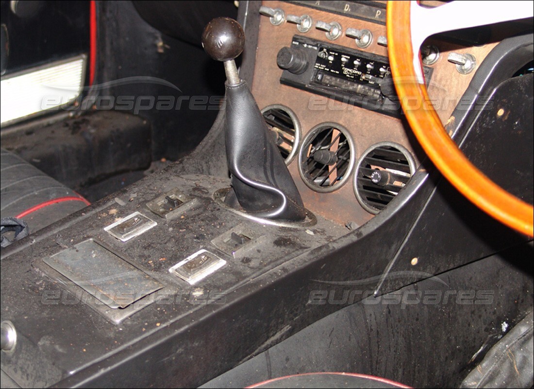 ferrari 365 gt 2+2 (mechanical) con desconocido, preparándose para desmantelar #7