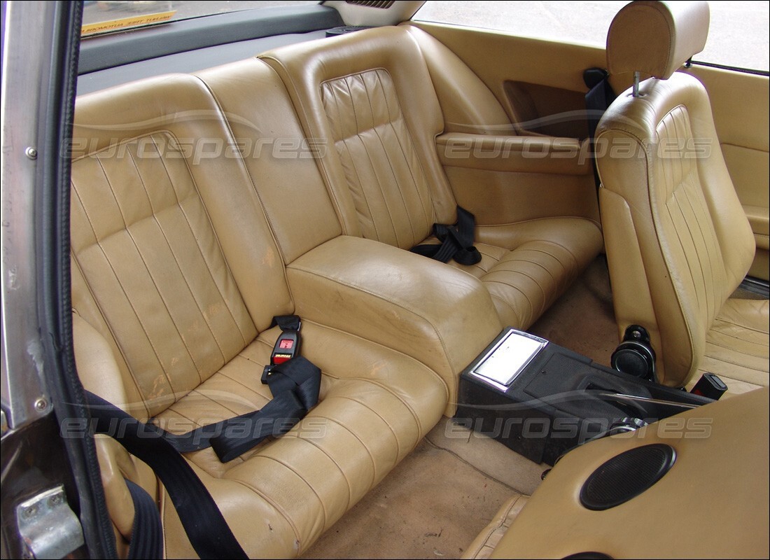 ferrari 365 gt4 2+2 (1973) con 74,889 miles, preparándose para desmantelar #7