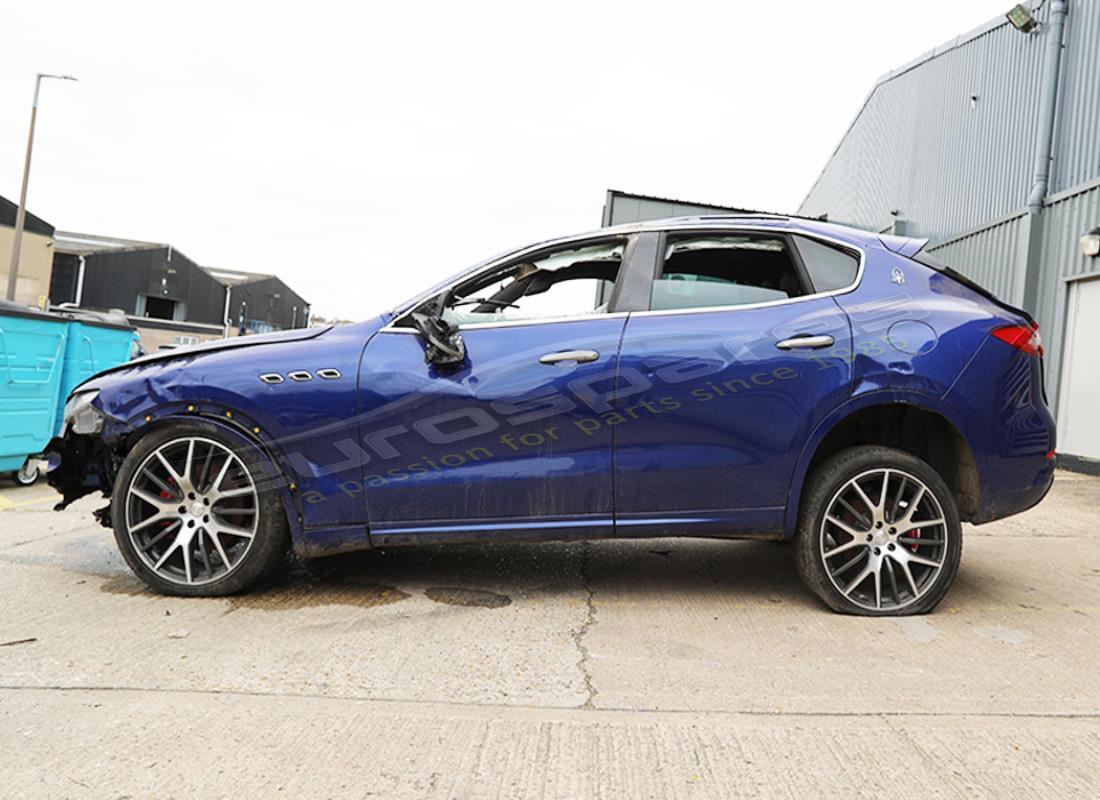 maserati levante (2017) con 41,527 miles, preparándose para desmantelar #2