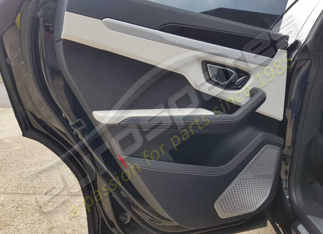 lamborghini urus (2020) con 16,266 miles, preparándose para desmantelar #15