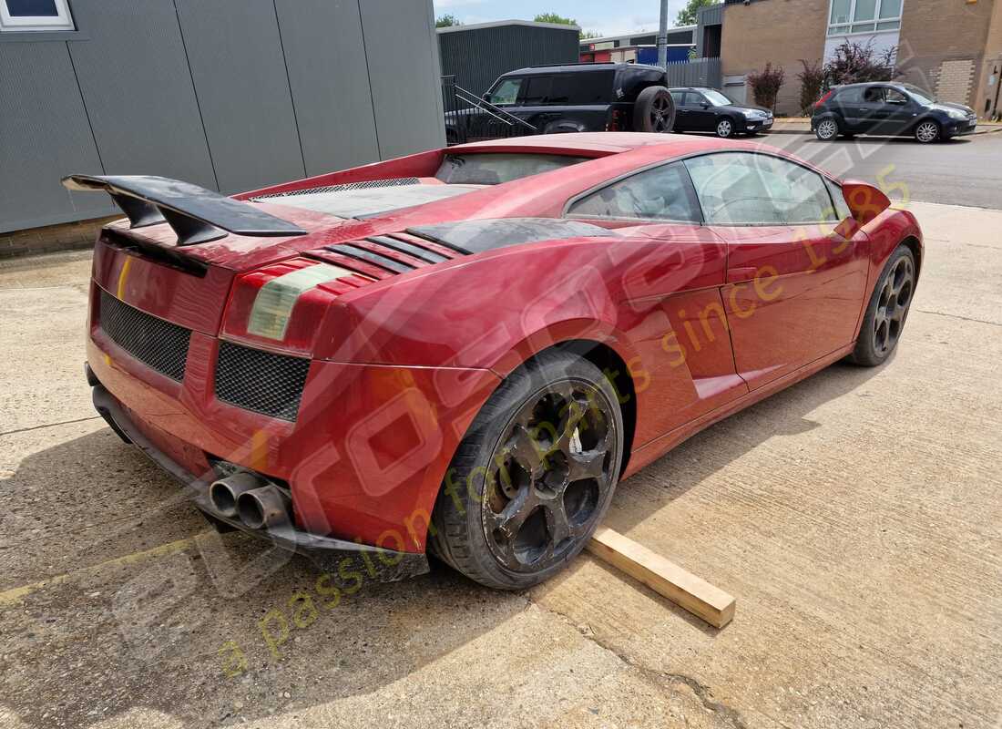 lamborghini gallardo coupe (2006) con 51,770 kilómetros, en preparación para desmantelamiento #5