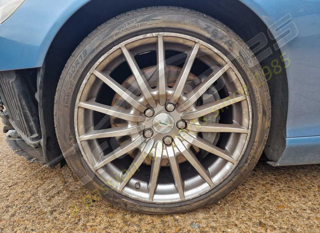 aston martin db9 (2007) con 100,275 miles, preparándose para desmantelar #18