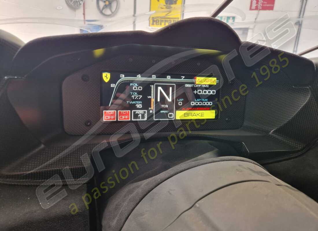 ferrari 488 challenge con 3,603 kilómetros, en preparación para desmantelamiento #12