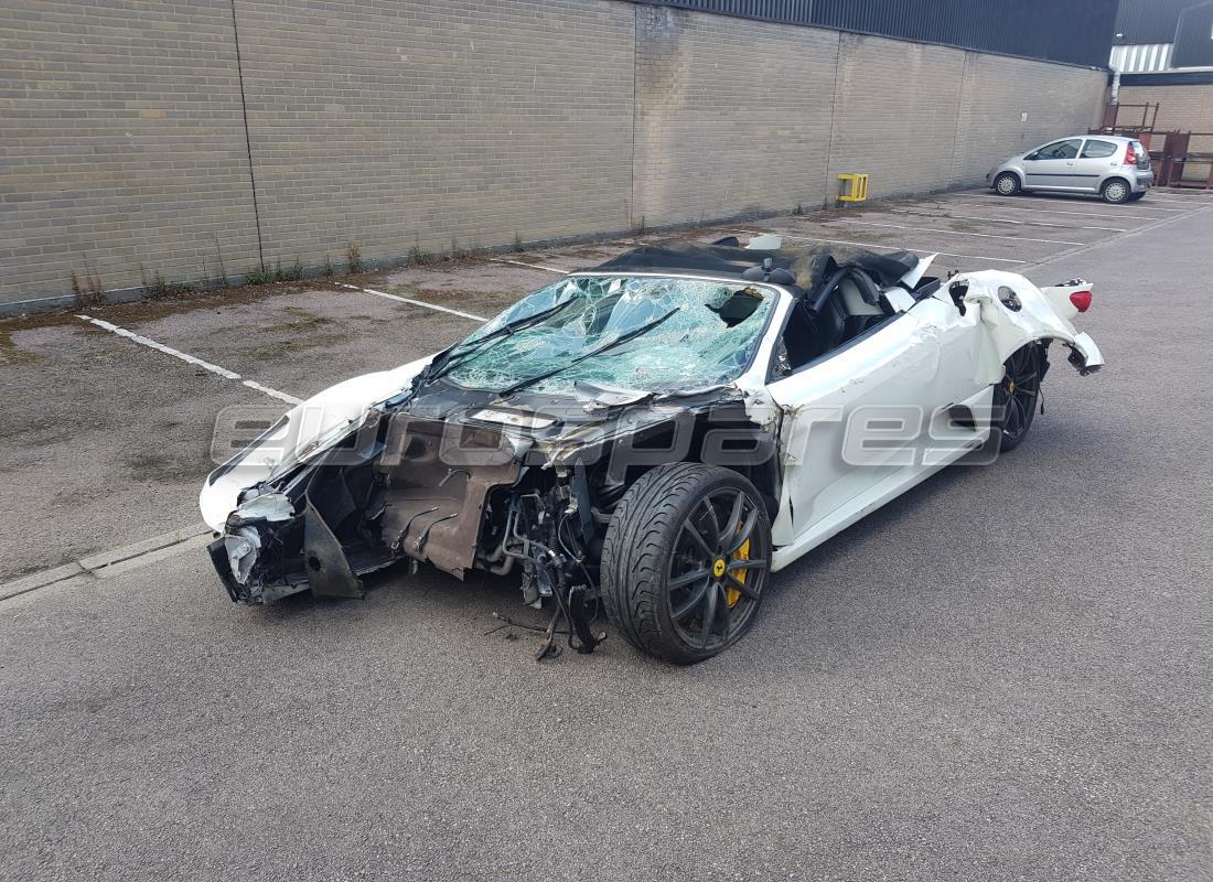 ferrari f430 scuderia spider 16m (rhd) preparándose para el desmantelamiento en eurospares