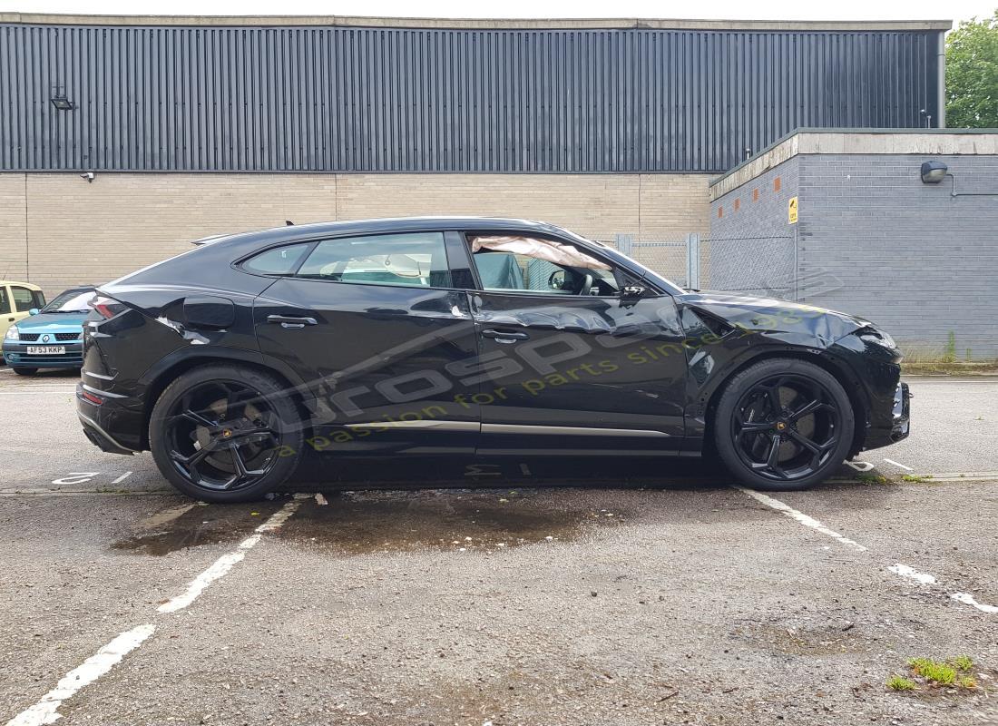 lamborghini urus (2019) con 7,805 miles, preparándose para desmantelar #6
